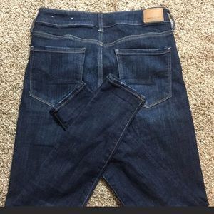American Eagle Hi-Rise Skinny Jeggings